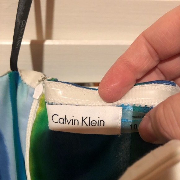 Strapless Calvin Klein dress - Picture 2 of 4